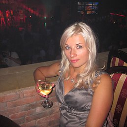 romantic girl looking for guy in Livermore, Iowa